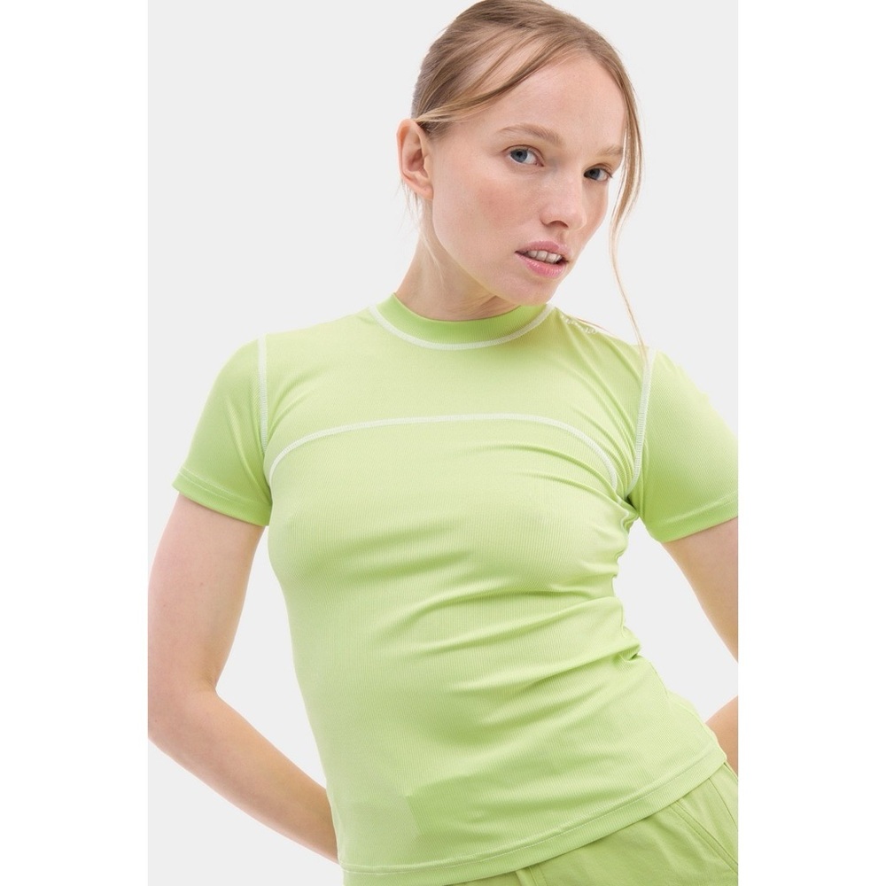 Halfdays Mollie performance tee